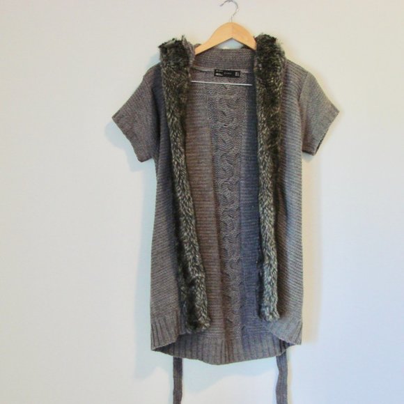 Zara Gray Cardigan with Faux Fur Trim - Picture 11 of 16